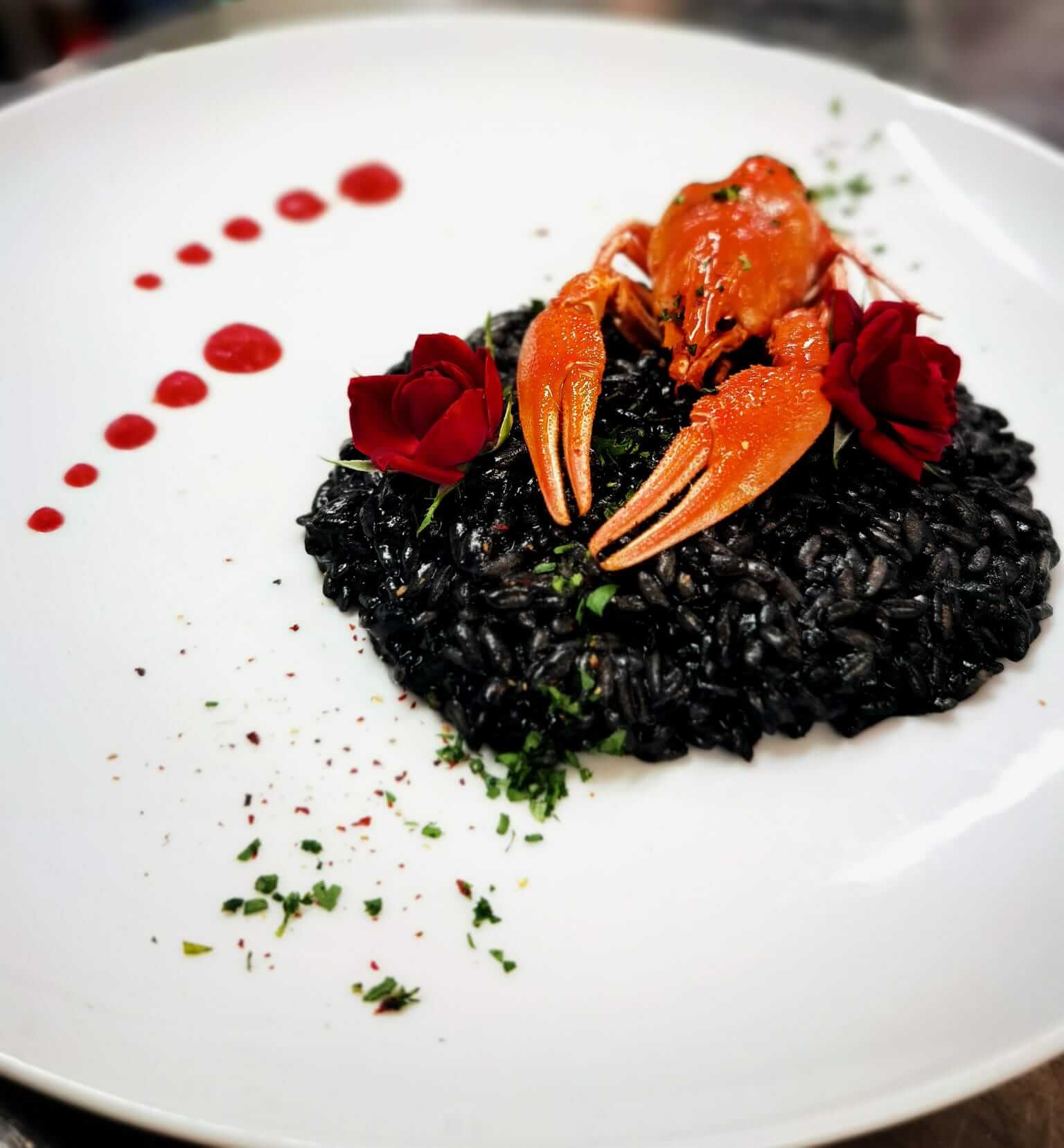 Risotto al nero di seppia e gambero di fiume 1